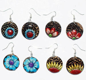 Pendientes de flores de cerámica peruana de diseño único Joyería de gota de moda de colores brillantes - Product Image 1