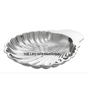 Plateau de service alimentaire en métal aluminium de forme unique, poli et brillant Plateau décoratif de haute qualité de style fantaisie - Product Image 1