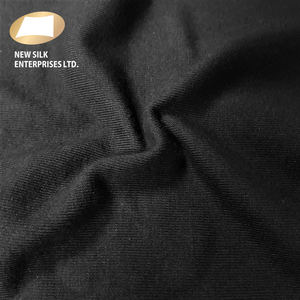 Tela negra de algodón y spandex de alta elasticidad, resistente y de gran gramaje para prendas de vestir - Product Image 3