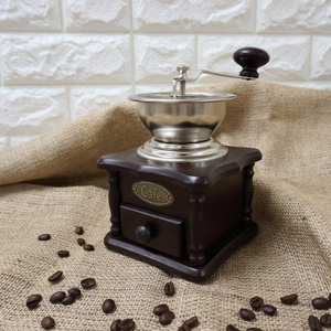 เครื่องบดกาแฟไม้แบบมือหมุน ดีไซน์หรู ผลิตในไต้หวัน [โฮลาร์] - Product Image 4