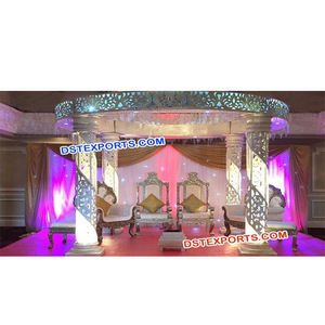 Mandap de cristal moderno de color personalizado Mandap de cuatro pilares para boda con fácil montaje y tamaño personalizable - Product Image 1