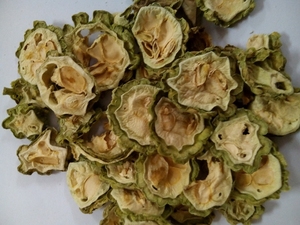 Cápsulas secas de melón amargo en rodajas de Viet Nam - Product Image 3