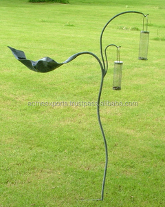 Comedero colgante de hierro fundido para pájaros y baño de pájaros alimentadores de pájaros con forma de hoja antigua para adorno de jardín - Product Image 1