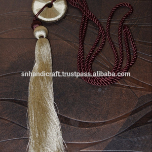 สร้อยคอไหมสีน้ำตาลและสีเบจทำมืออย่างสวยงาม สร้อยคอผลงานชิ้นเอก - Product Image 1