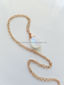 Collar de oro de arcoíris, piedra lunar, hecho a mano - Product Image 2