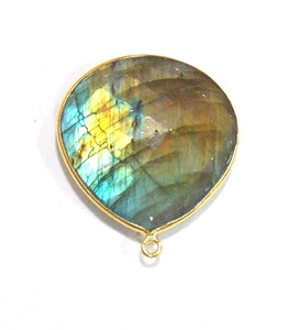 Conector de bisel de piedras preciosas de labradorita Natural hecho a mano, forma de pera chapada en plata, joyería elegante, hallazgos de latón, corazón MM - Product Image 4