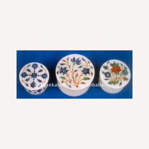 Le plus beau marbre blanc haut de gamme avec différents types de nacre Boîtes rondes de conception différente pour la décoration de la maison - Product Image 1