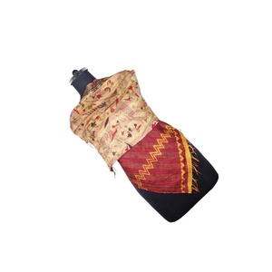 Kantha ผ้าพันคอผ้าไหมงานแฮนด์เมดสไตล์วินเทจดีไซน์อินเทรนด์สำหรับเด็กผู้หญิงผ้าพันคอ SC1223วินเทจผ้าคอตตอนเย็บมือ - Product Image 1