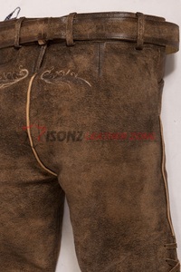 Shorts bavarois pour hommes en cuir suédé véritable ISONZ, brodés, style Lederhosen, pour l'Oktoberfest, avec fermeture boutonnée, couleur personnalisable - Product Image 2