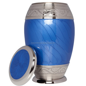 Aria Wheat American Style Metal Urn Suministros funerarios de cremación de latón para adultos Hecho en India por Brassworld - Product Image 5