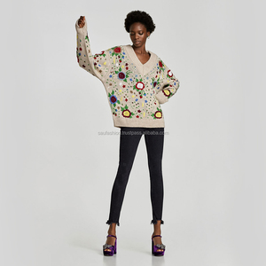 Jersey de algodón 100% personalizado con cuello en V para niñas, nuevo cárdigan cálido con bordado Floral, ropa de invierno con lentejuelas, talla grande, gran oferta - Product Image 2