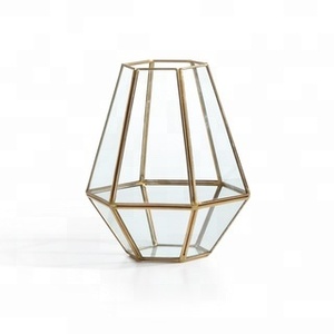 Toda la venta de diseño de vidrio de metal planta de aire hogar de vidrio decorativo forma piramidal terrario, vidrio geométrico Pentágono Terrario - Product Image 2