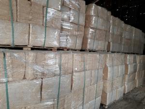 Ropa de cama de madera de pino para caballos, 100% - Product Image 3