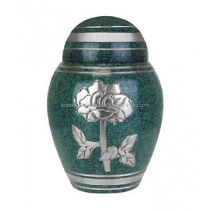 Souvenir de fleur vert foncé, fournitures d'enterrement d'urne de crémation cuivworld inde - Product Image 1