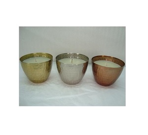 Bougeoir et lanternes en métal martelé doré pour la décoration festive de la maison ou du bureau Autres types de bocaux à bougies - Product Image 1