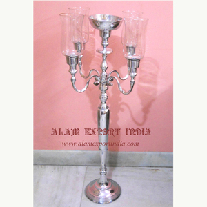 Candélabre en verre de haute qualité, pièce maîtresse de table en métal argenté, base de fleur en aluminium pour les mariages - Product Image 1