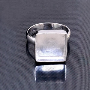 Anillo de Plata de Ley 925 en blanco hecho a mano con forma cuadrada para unisex. Fabricación Mayorista DE CASA DE PLATA. - Product Image 6