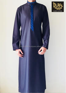 Robe abaya pour hommes de style ethnique d'été de Dubaï Taille libre Thobe en coton polyester soie approvisionnement en gros vêtements traditionnels musulmans - Product Image 2