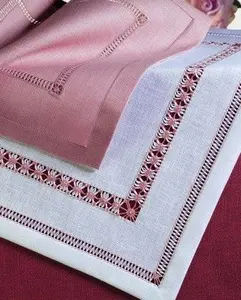 Высококачественная низкая цена ручная вышивка Hemstitch белая льняная скатерть