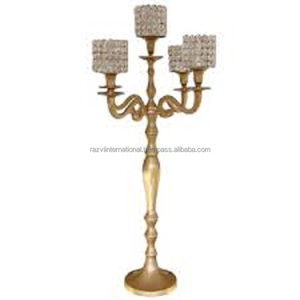 Candélabre en cristal d'aluminium enduit de poudre d'or élégant enduit de poudre pour des occasions de Pâques - Product Image 1