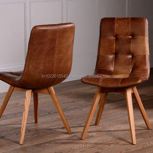 Chaise de salle à manger en cuir - Product Image 1