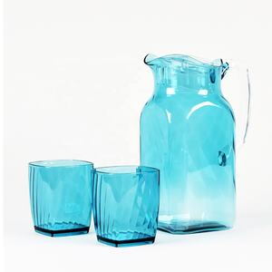 Pichets à eau en plastique acrylique sans BPA de 1900 ml pour les fêtes - Product Image 2