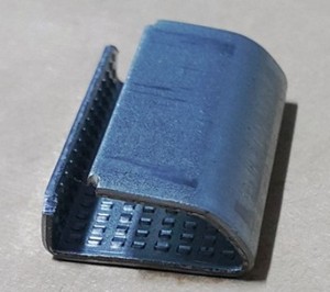 โลหะซีลหยัก (คลิป) สำหรับรัดสัตว์เลี้ยง (รัดโพลีเอสเตอร์) วง - Product Image 1