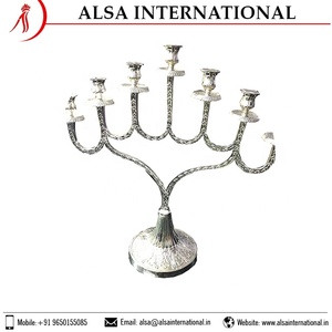 Venta al por mayor de candelabros de aluminio artesanales indios Decoración elegante de metal para el hogar para Navidad comprar a un precio barato - Product Image 2