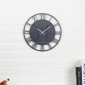 <span class=keywords><strong>Orologio</strong></span> <span class=keywords><strong>da</strong></span> <span class=keywords><strong>parete</strong></span> analogico fatto a mano in metallo con rivestimento in polvere grigia finitura fantasia Design per casa e soggiorno prezzo all'ingrosso - Product Image 2