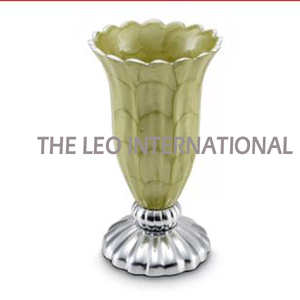 Vase en métal aluminium de forme ronde plaqué or Vases de décoration de fleurs de luxe modernes faits à la main - Product Image 3