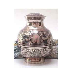 Hot Premium Royal Luxuries Diseño y patrón Urnas de cremación para cenizas humanas y de mascotas Urnas japonesas Urnas de cobre antiguas para cenizas - Product Image 1