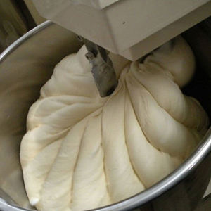 Machine à faire des pizzas Mélangeur à spirale pour la pâte Mélangeur à farine de 38 kg - Product Image 3