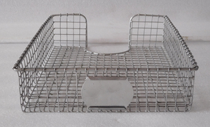 Venta al por mayor de malla de alambre de metal para cubiertos con mango de madera cesta de alambre de almacenamiento para la cocina del hogar - Product Image 6
