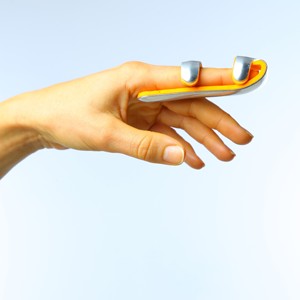 เฝือกนิ้วเบสบอลอะลูมิเนียมขนาด S-M-L สีส้มและสีขาวได้รับการรับรอง CE ISO จากการดูแลสุขภาพแบบพรีเมี่ยม - Product Image 3