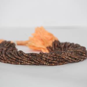 ลูกปัดพลอยโกเมนธรรมชาติ andalusite ขนาด4มม. เป็นเส้นเรียบสำหรับตัวแทนจำหน่ายสินค้าขายส่ง - Product Image 1