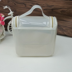 ที่แขวนกระเป๋าเครื่องสำอางกันน้ำพีวีซีโปร่งใสที่มีแววออแกไนเซอร์กระเป๋าเดินทาง - Product Image 5