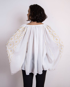 Blusa Tradicional Rumana Bordada a Mano, Ropa Étnica de Verano Personalizada, Blusa de Diseñador con Bordado - Product Image 3