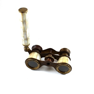 Jumelles en laiton vintage à finition antique avec étui en cuir de style nautique pour cadeaux - Product Image 4