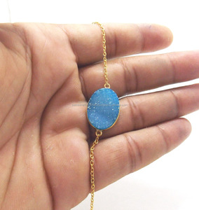 Pulseras de cadena ajustables hechas a mano con forma ovalada de piedras preciosas chapadas en oro Druzy azul natural - Product Image 3