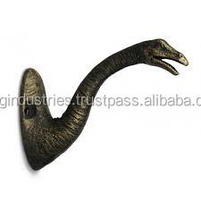 OMG Industries Crochet mural simple en fonte de fer en forme de tête de dinosaure pour chapeaux et manteaux, produit en gros, crochet animal antique en fonte de fer - Product Image 4