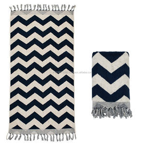 Serviette turque Zig-zag faite à la main NAVY, serviettes turques de luxe fabriquées à la main, faites à la main, collection Chevron Handloomed fabriquée en Turquie. - Product Image 2