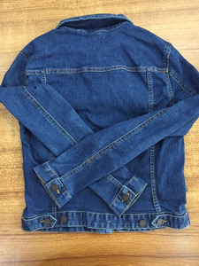 Ladies Stylish Fancy <b>Denim</b> Jacket for Winter - Product Image 3
