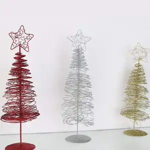 金属丝桌面圣诞树