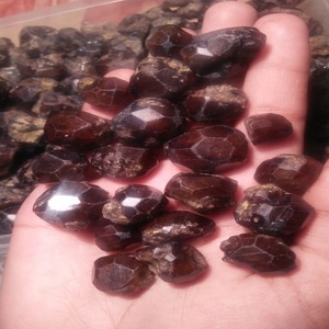 พลอยโกรสซูลาร์สีน้ำตาลธรรมชาติจากประเทศเคนยา - Product Image 1