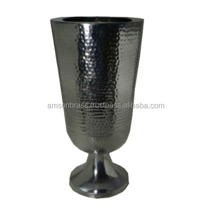 Moderno Triángulo Forma Plata Acabados Metal Florero Tamaño Personalizado Forma Color Metal Vajilla - Product Image 3