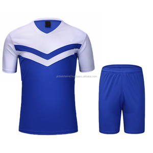Uniformes de fútbol hechos a medida, kits de fútbol y traje de entrenamiento, jersey de fútbol y pantalones cortos de fútbol - Product Image 4
