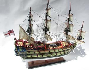 LA LICORNE/UNICORNE, modelo de barco alto de madera pintado, decoración Náutica para el hogar, caja de regalo, técnica pintada a mano - Product Image 4