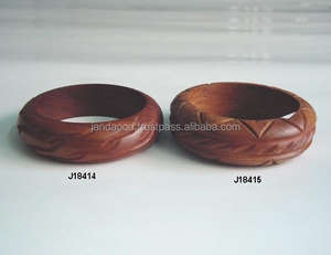 Bracelet en bois tiré de la famille, pour femme et fille, bijou avec dessin sculpté - Product Image 3