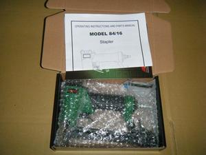 เครื่องเย็บลม APLUS 84/16, หัวเย็บ 12.3 มม., สำหรับงานเฟอร์นิเจอร์, แบบกดสองปุ่ม, ใส่กระสุนด้านล่าง, ท่อระบายอากาศด้านล่าง - Product Image 4