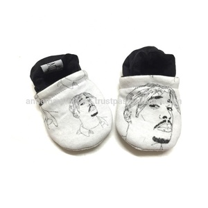 Chaussons pour bébé en coton biologique, culotte pour bébé garçon, couleur superbe, offre spéciale, collection - Product Image 1